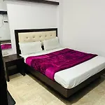 Hotel Parth