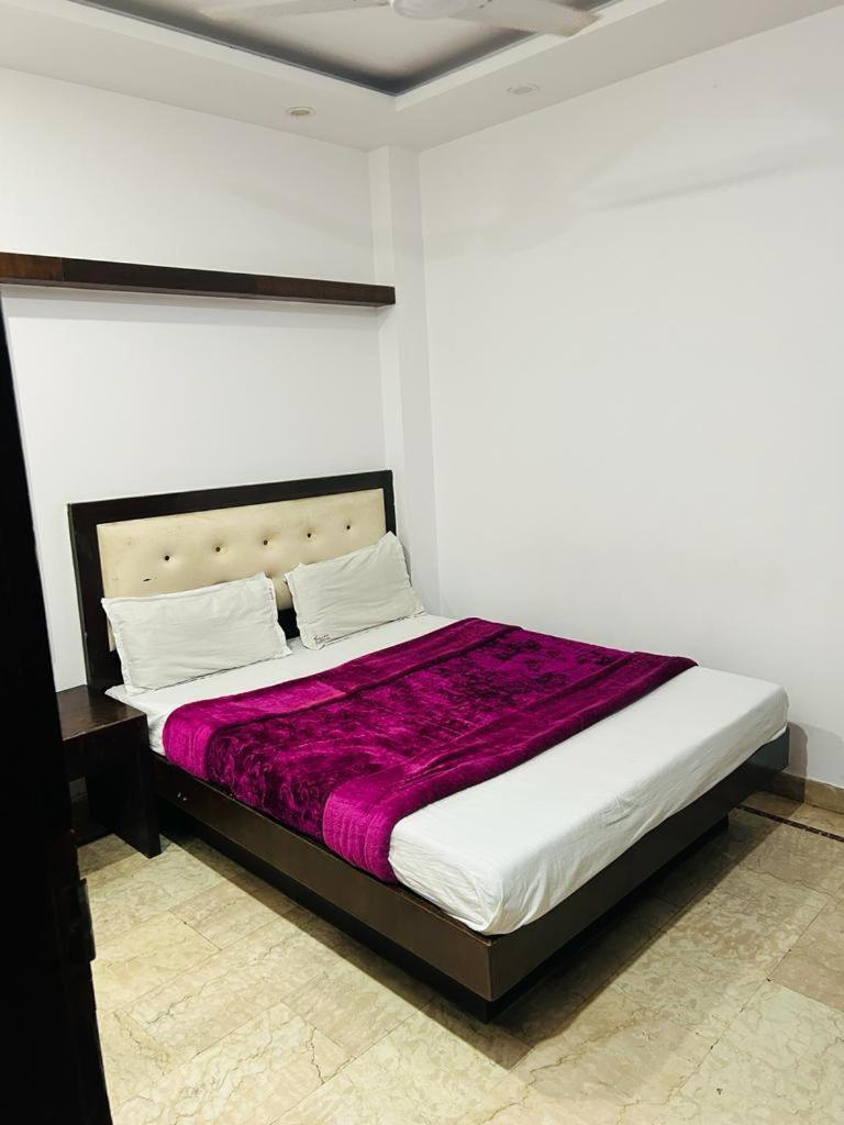 Parth Hotel 2*